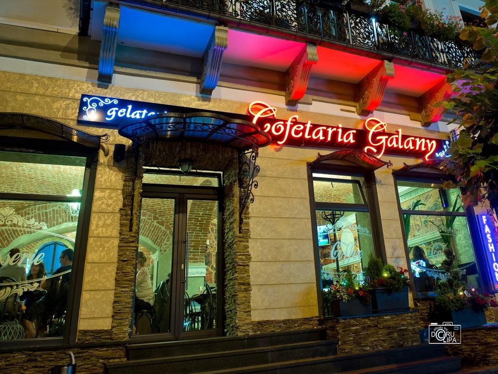 Hotel Galany Rădăuţi Buitenkant foto